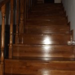 scari din lemn pe metal