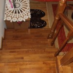 scari din lemn pe metal