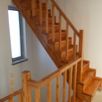 scari din lemn pe vanguri