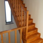 scari din lemn pe vanguri