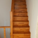 scari din lemn pe vanguri