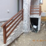balustrada din lemn exterioara