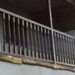balustrada din lemn exterioara