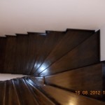 Scara interioara lemn cu trepte balansate
